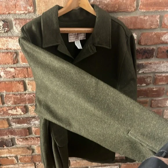 Filson Men's Utility Green Army Jacket With 4 Pockets & Siding Details Size 48 - Picture 3 of 9